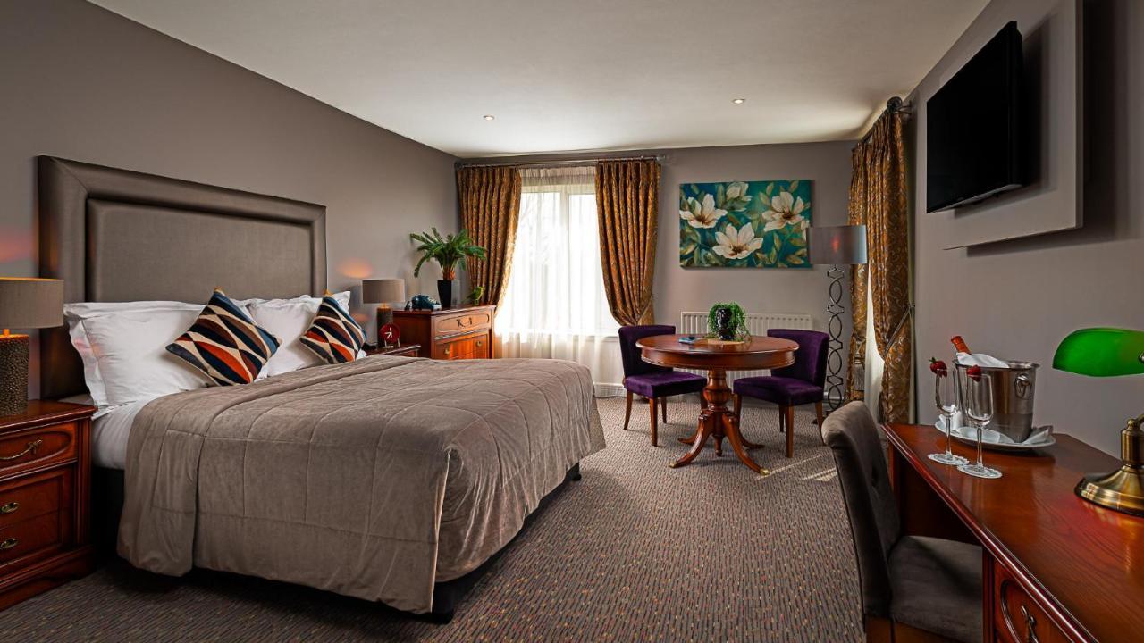 Longcourt House Hotel Newcastle West Bagian luar foto